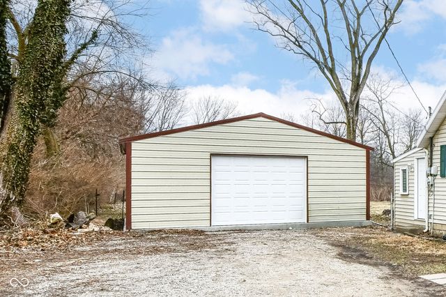 1010 W 23rd Street, Muncie, IN 47302