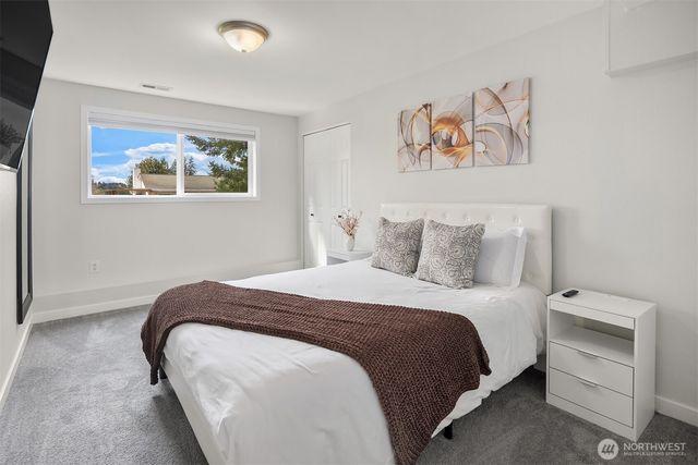 32527 23rd Avenue SW, Federal Way, WA 98023