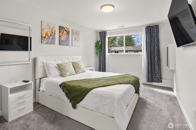 32527 23rd Avenue SW, Federal Way, WA 98023