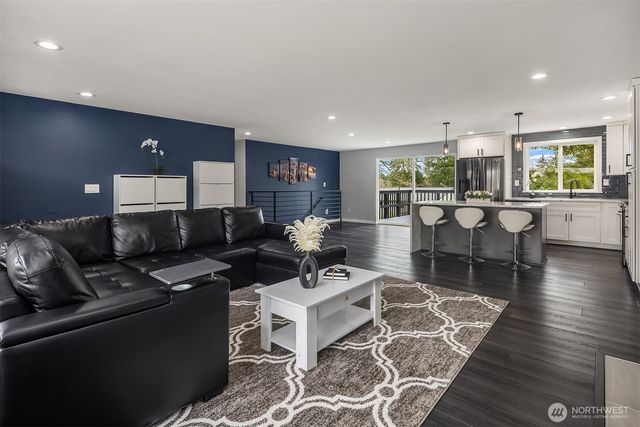 32527 23rd Avenue SW, Federal Way, WA 98023