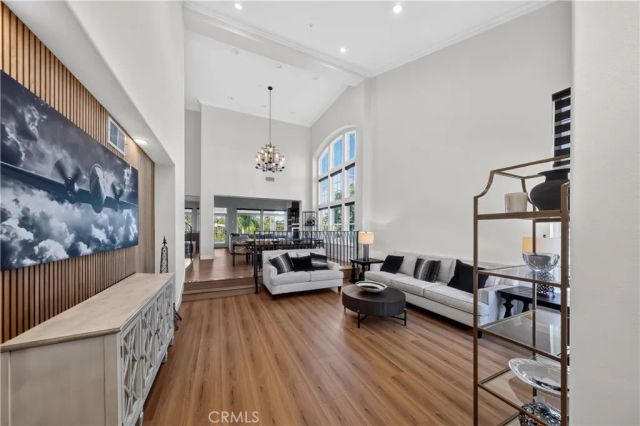 3935 Rock Hampton, Tarzana, CA 91356