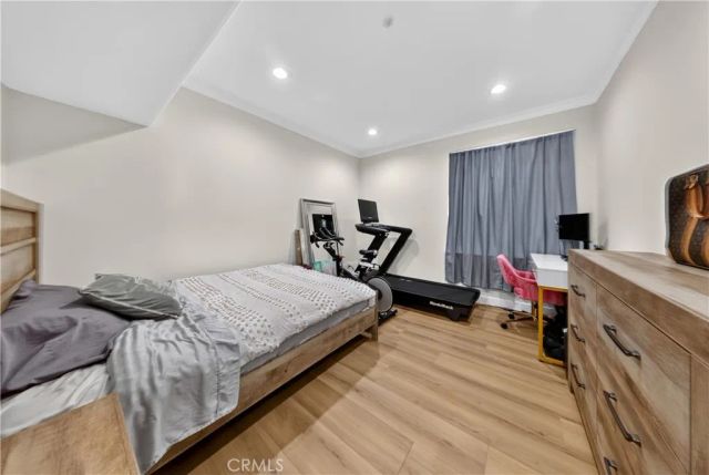 3935 Rock Hampton, Tarzana, CA 91356