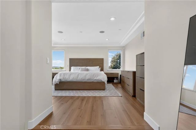 3935 Rock Hampton, Tarzana, CA 91356