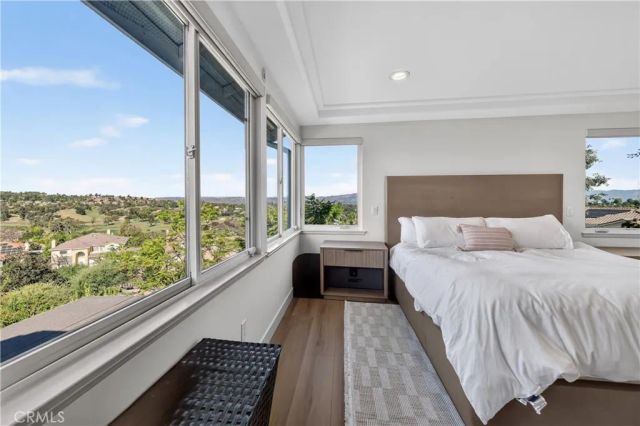 3935 Rock Hampton, Tarzana, CA 91356