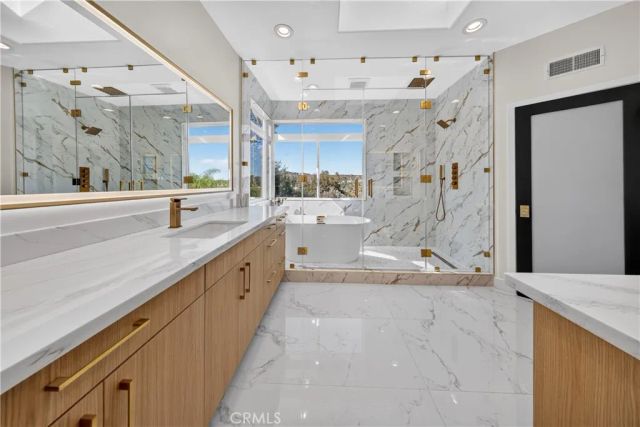 3935 Rock Hampton, Tarzana, CA 91356
