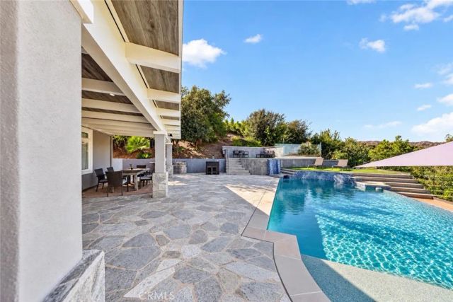 3935 Rock Hampton, Tarzana, CA 91356