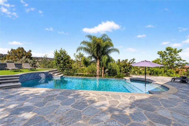 3935 Rock Hampton, Tarzana, CA 91356