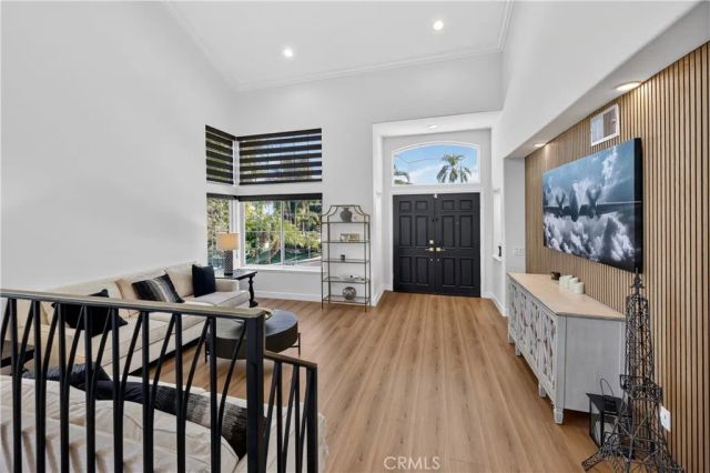 3935 Rock Hampton, Tarzana, CA 91356