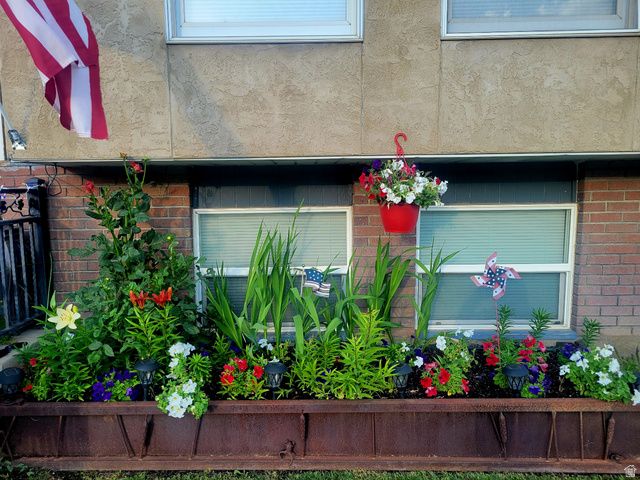 12753 S GILBERT DR, Riverton, UT 84065