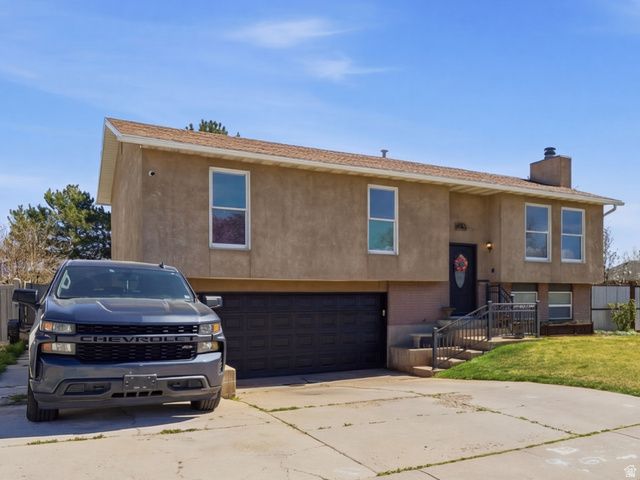 12753 S GILBERT DR, Riverton, UT 84065