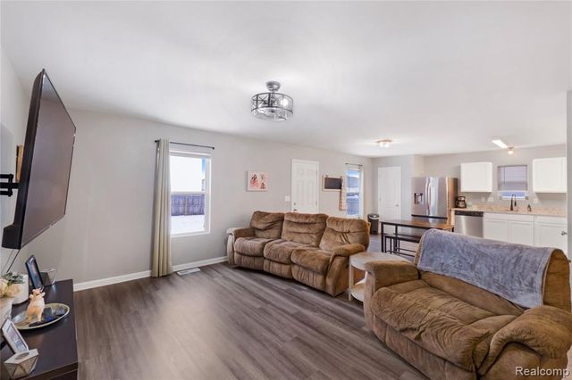 6062 Crooked River Drive, Swartz Creek, MI 48473