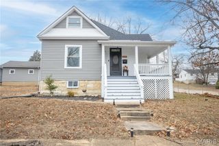 422 N 7th Street, De Soto, MO 63020