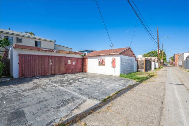 410 N Spring, Compton, CA 90221