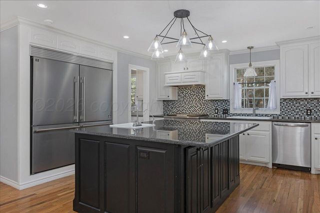 2301 S JULIAN Boulevard, Amarillo, TX 79102