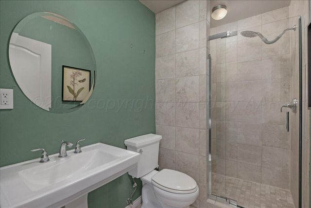 2301 S JULIAN Boulevard, Amarillo, TX 79102