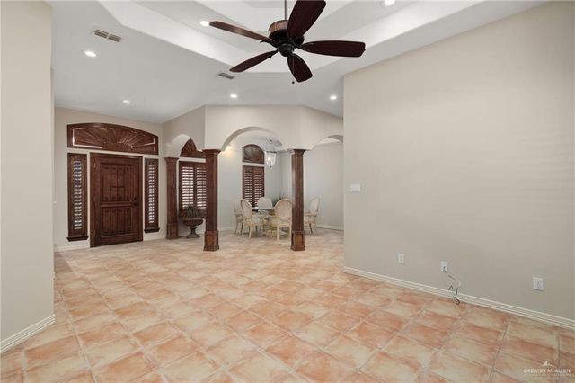 21600 Los Venados Drive, Edinburg, TX 78542