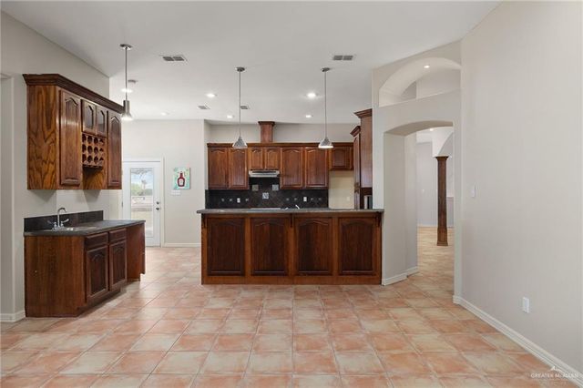 21600 Los Venados Drive, Edinburg, TX 78542