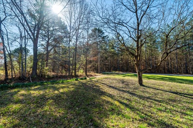 453 Deaton Road, Walhalla, SC 29691