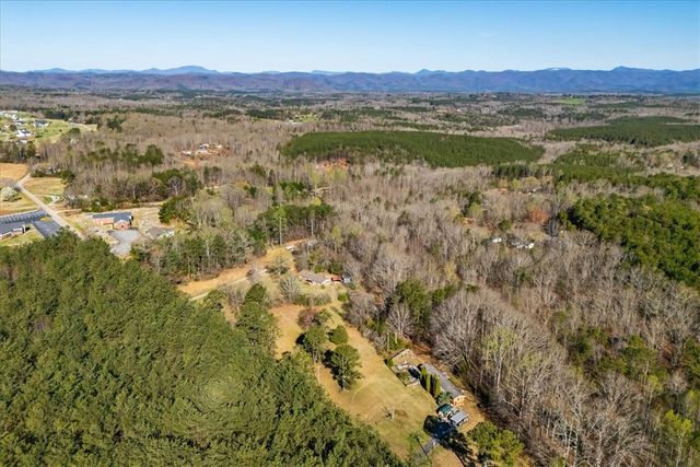 453 Deaton Road, Walhalla, SC 29691