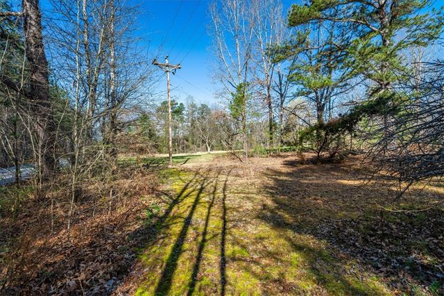 453 Deaton Road, Walhalla, SC 29691