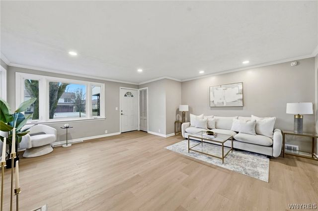 4727 North Bailey Avenue, Amherst, NY 14226