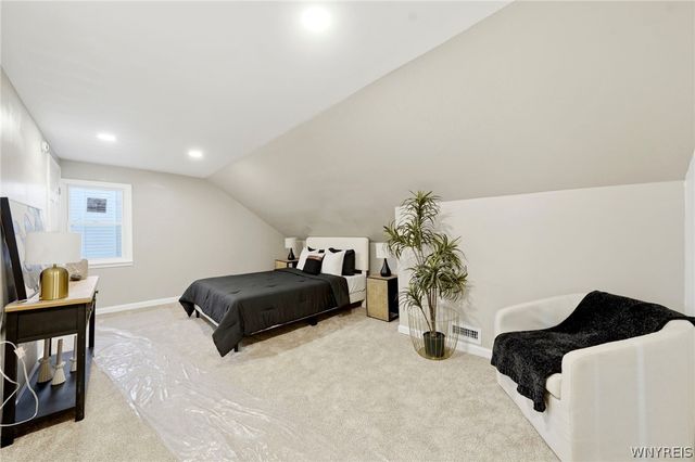 4727 North Bailey Avenue, Amherst, NY 14226