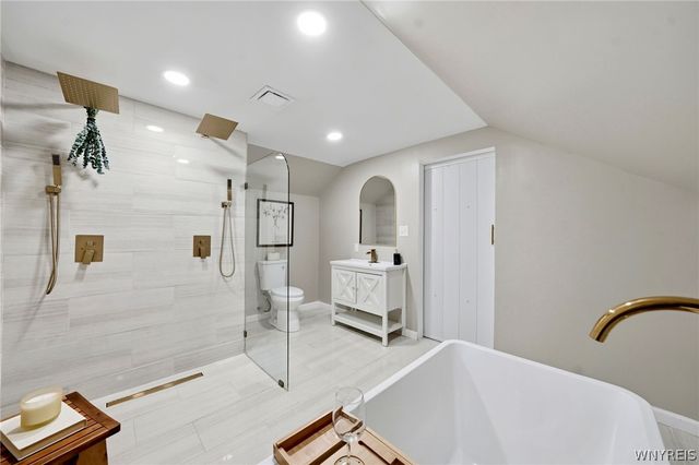 4727 North Bailey Avenue, Amherst, NY 14226