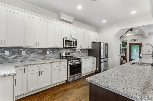 3662 Humphrey Street, St Louis, MO 63116