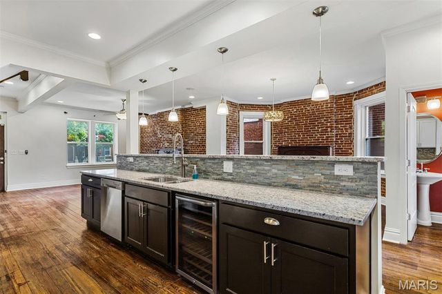 3662 Humphrey Street, St Louis, MO 63116