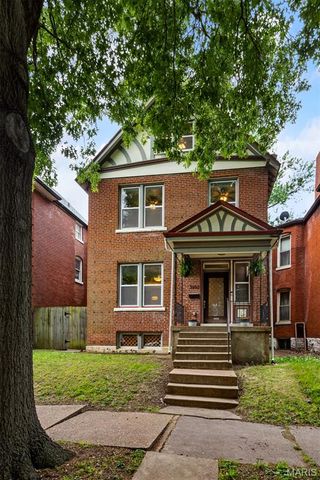3662 Humphrey Street, St Louis, MO 63116