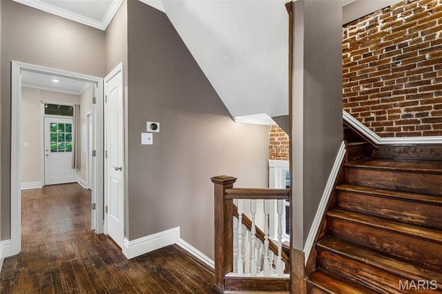 3662 Humphrey Street, St Louis, MO 63116