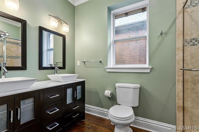 3662 Humphrey Street, St Louis, MO 63116