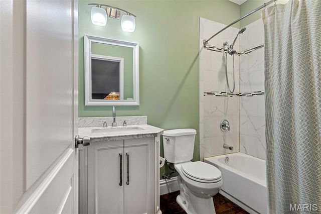 3662 Humphrey Street, St Louis, MO 63116
