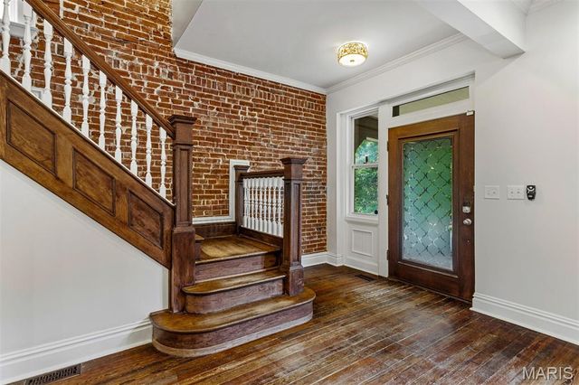 3662 Humphrey Street, St Louis, MO 63116
