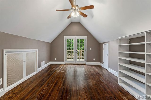 3662 Humphrey Street, St Louis, MO 63116