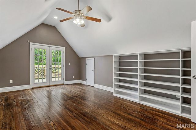 3662 Humphrey Street, St Louis, MO 63116