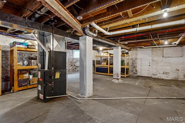 3662 Humphrey Street, St Louis, MO 63116