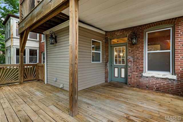 3662 Humphrey Street, St Louis, MO 63116