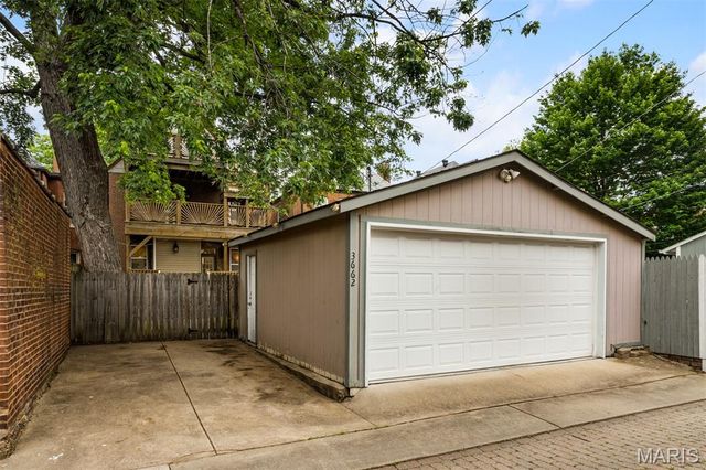 3662 Humphrey Street, St Louis, MO 63116