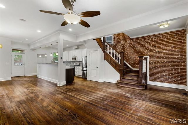 3662 Humphrey Street, St Louis, MO 63116