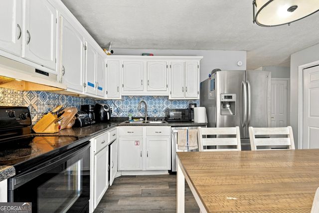 3016 Summer Lake Drive, Gainesville, GA 30506