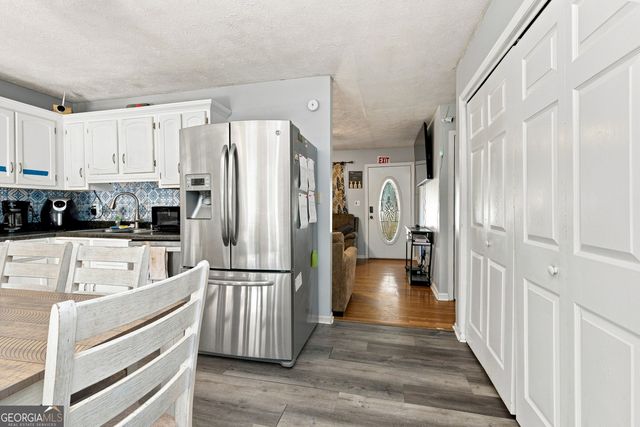 3016 Summer Lake Drive, Gainesville, GA 30506