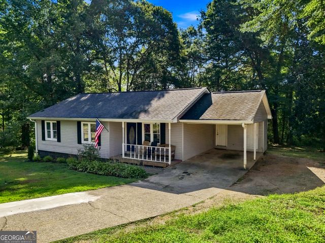 3016 Summer Lake Drive, Gainesville, GA 30506