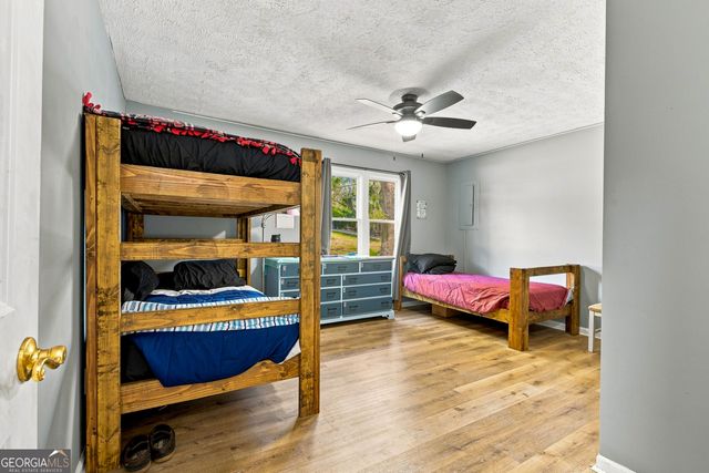 3016 Summer Lake Drive, Gainesville, GA 30506