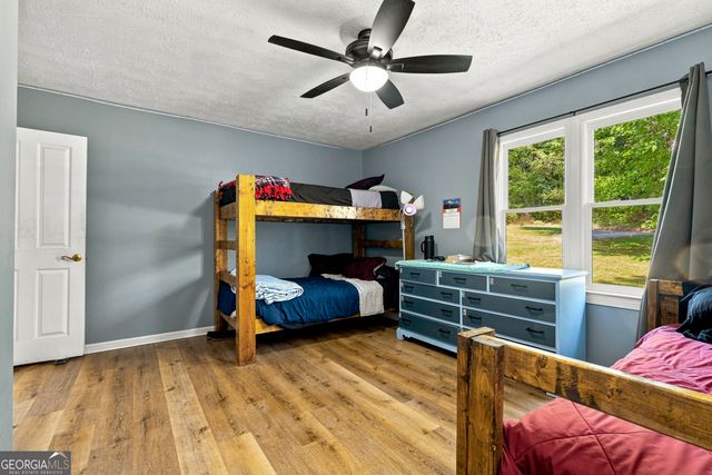 3016 Summer Lake Drive, Gainesville, GA 30506