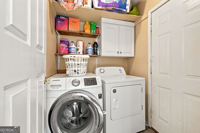 3016 Summer Lake Drive, Gainesville, GA 30506