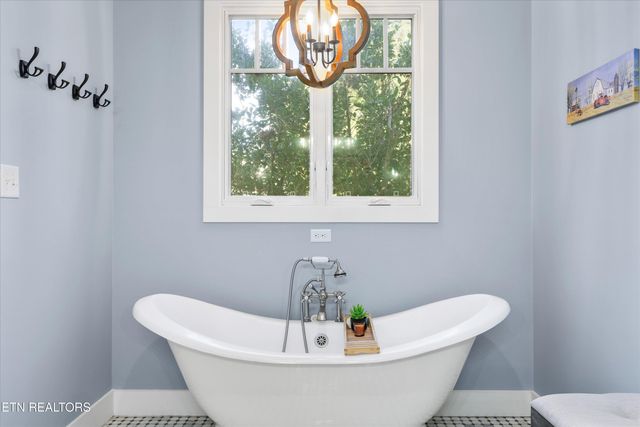 9187 Old Maynardville Pike, Knoxville, TN 37938