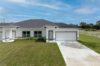 700 Broadway AVE E, Lehigh Acres, FL 33972