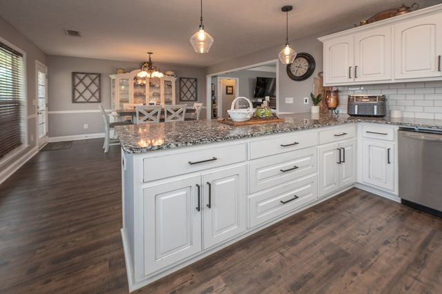 34 Lee Road 2141, Phenix City, AL 36870