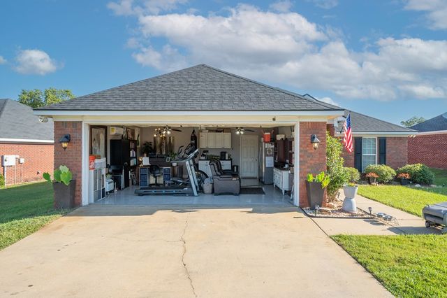 34 Lee Road 2141, Phenix City, AL 36870